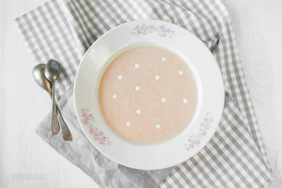 Sweet & creamy chilled rhubarb soup