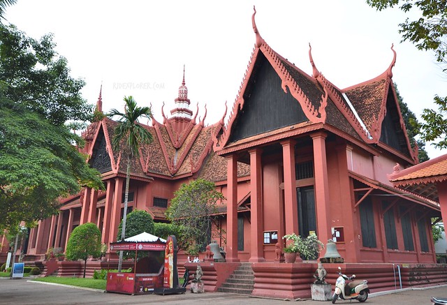 phnom penh below 24 hours national museum