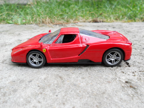 Ferrari Enzo – Hot Wheels2