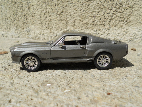 Ford Mustang Shelby GT500 „Eleanaor” - Yatming3