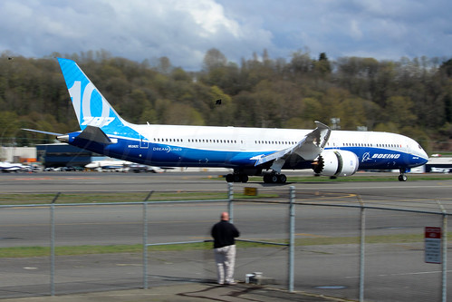 Boeing 787-10 Dreamliner N528ZC