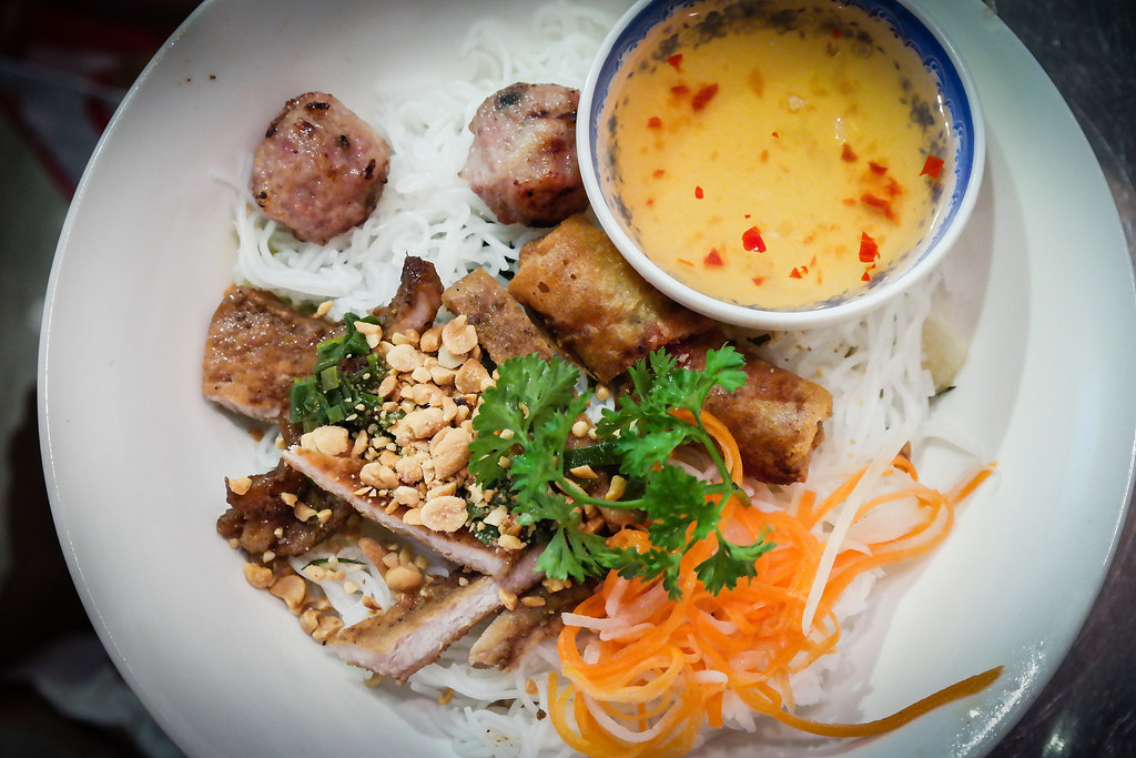 Vietnamese Food: Mrs Pho