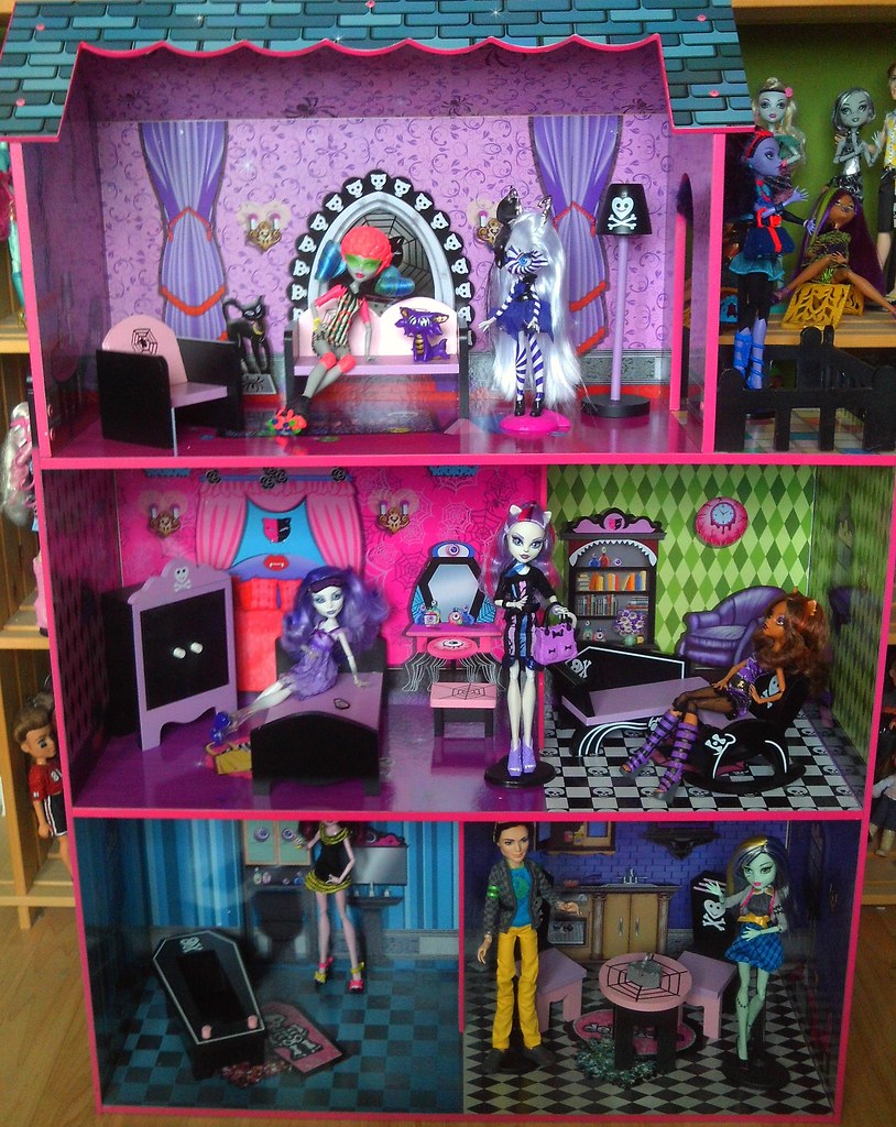 Monster High Dollhouse