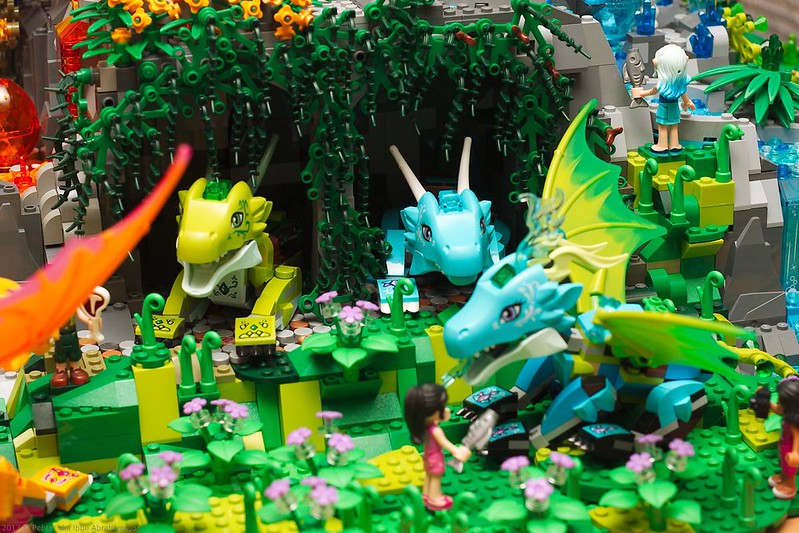 [MOC] gigantesque : univers parallèle, tous les lego Girly font la fête chez Lego Elves 33413439240_acb3d7972d_c