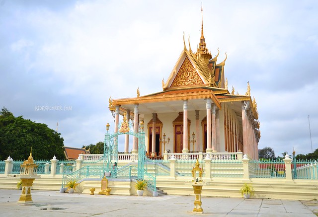 silver pagoda phnom penh