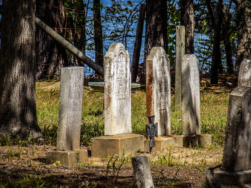 Church Island Cemetery-027