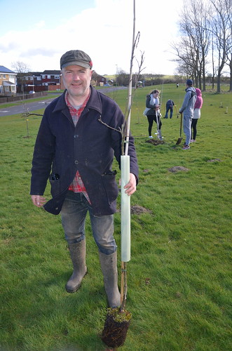 Kingsway Community Orchard planting session Mar 17 (50)