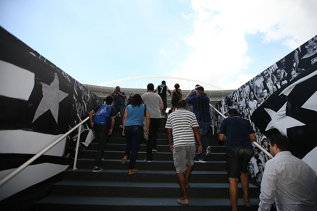 Conhecido mundialmente após ser o principal palco dos Jogos Rio 2016, o Estádio Nilton Santos está com uma novidade para quem é apaixonado por esporte: o Tour Guiado pelos principais setores, incluindo a pista mágica onde Usain Bolt encantou o planeta. 