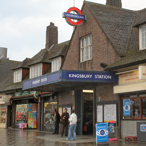 Kingsbury Underground station
