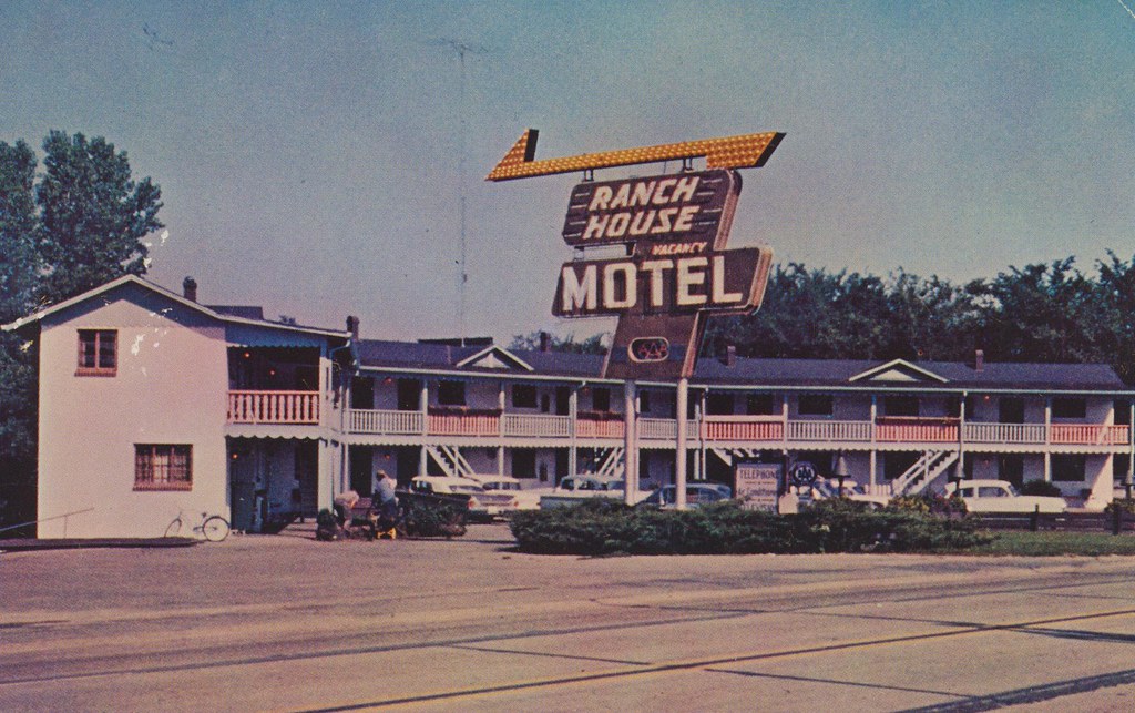 Ranch House Motel - St. Joseph, Missouri