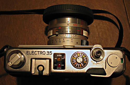Yashica Electro 35 Top | Yashica Electro 35 rangefinder came… | Flickr