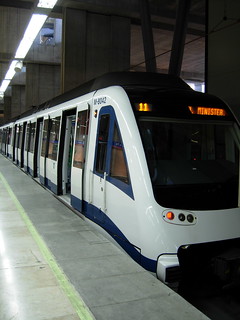 Madrid Metro | A Madrid Metro train at the Aeropuerto de Mad… | Flickr