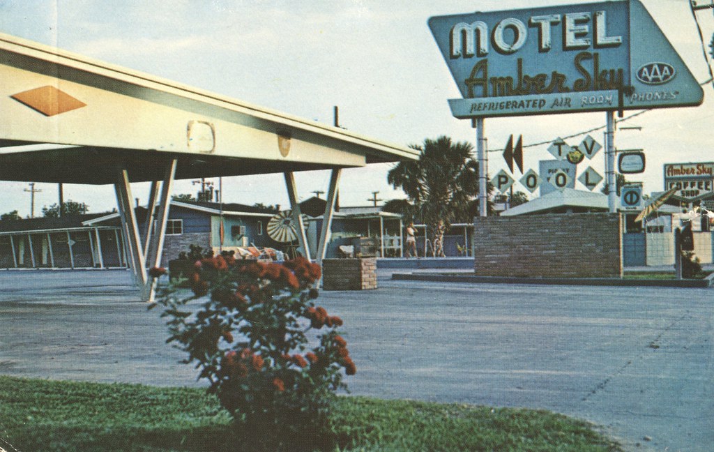 Motel Amber Sky & Coffee Shop - Uvalde, Texas