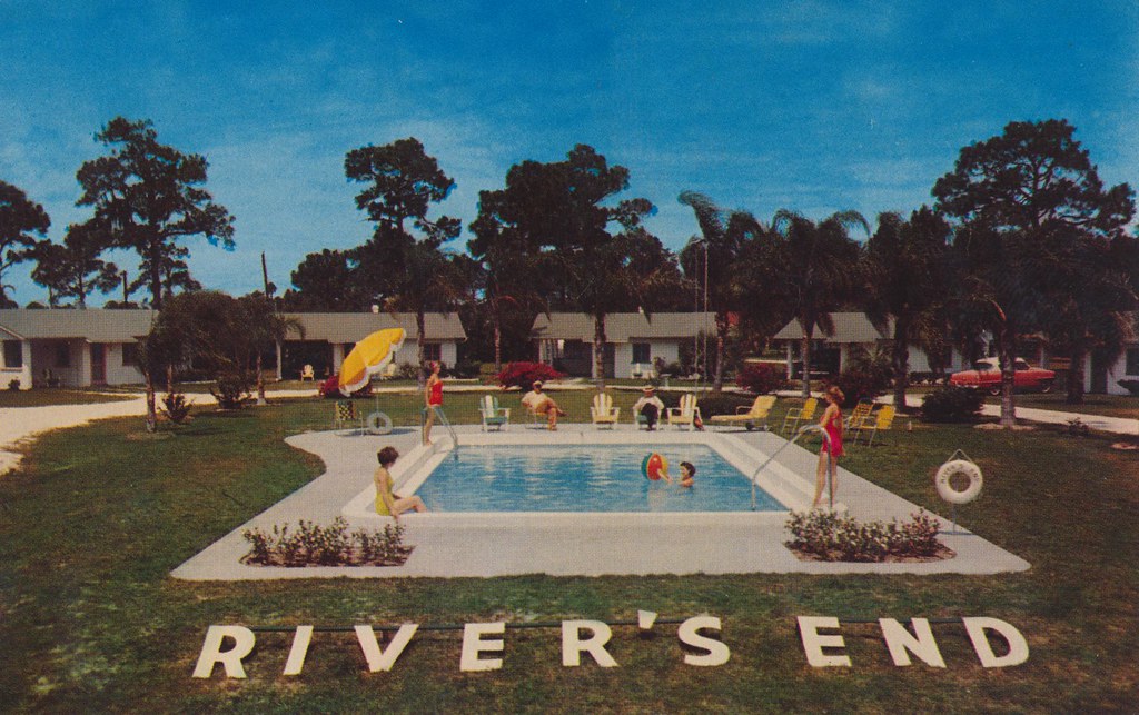River's End Cottage Court - New Port Richey, Florida