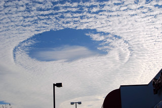 Weird cloud formation sparks UFO speculation 3071568139_2bf5d0fef1_n