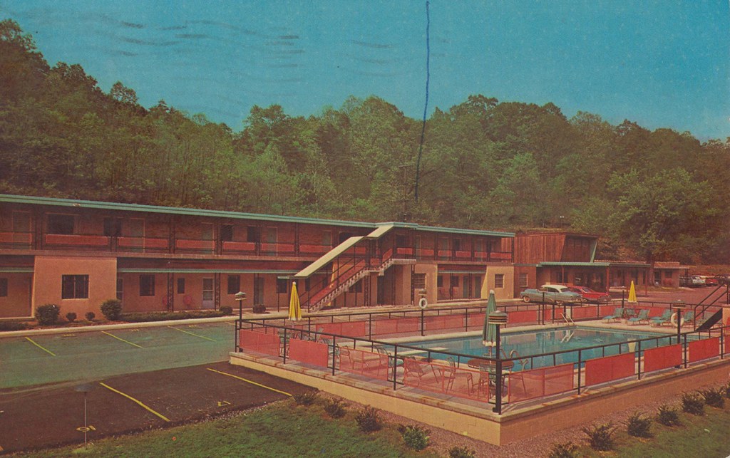 Green Acres Motel - Parkersburg, West Virginia