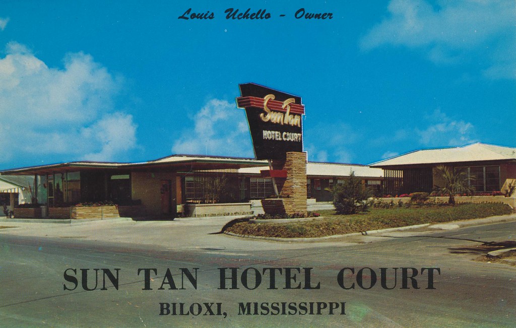 Sun Tan Hotel Court - Biloxi, Mississippi