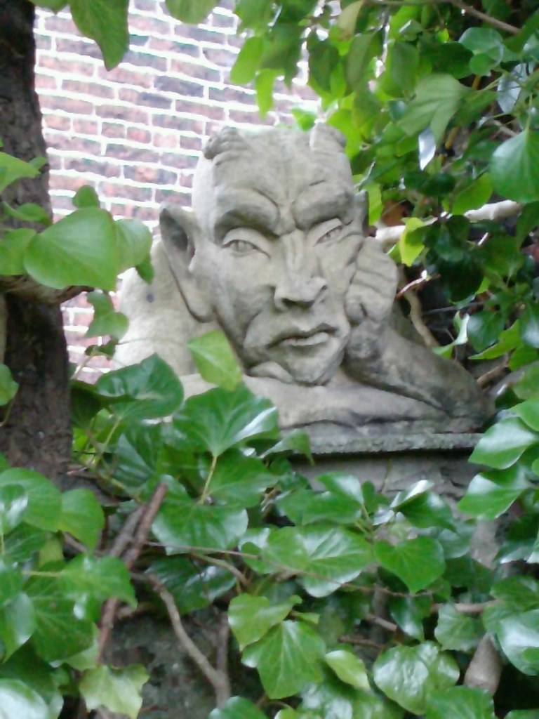 Grumpy Gardener In Crook Hall Gardens The Greats Flickr