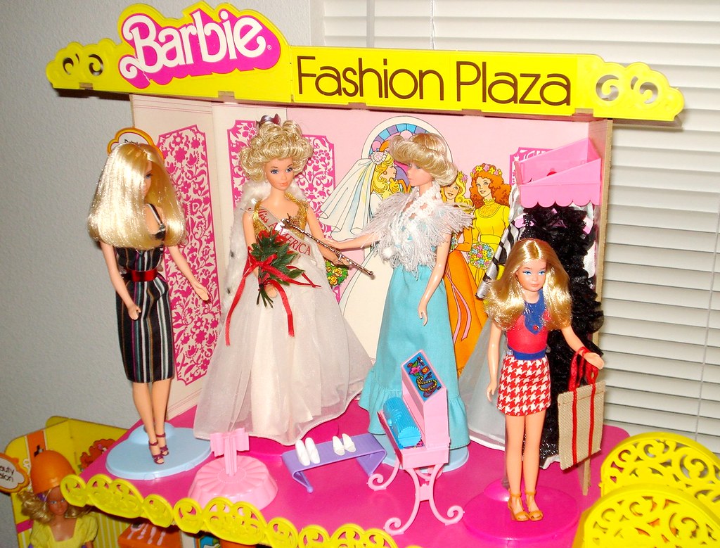 Barbie Fashion Plaza | Top half of the fashion Plaza which i… | Flickr