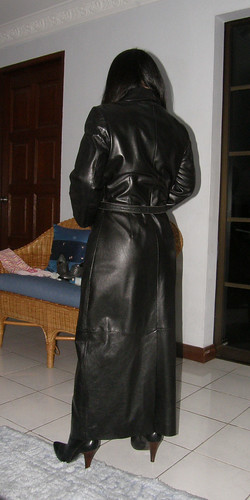 Long Black Leather Coat | My Photographer's favorite picture… | Flickr