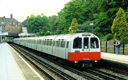 1983 Tube Stock at Kingsbury