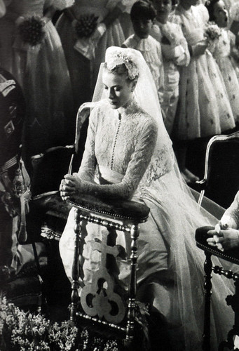 Grace Kelly's wedding to Prince Ranier, 1956 | Dress: Helen … | Flickr