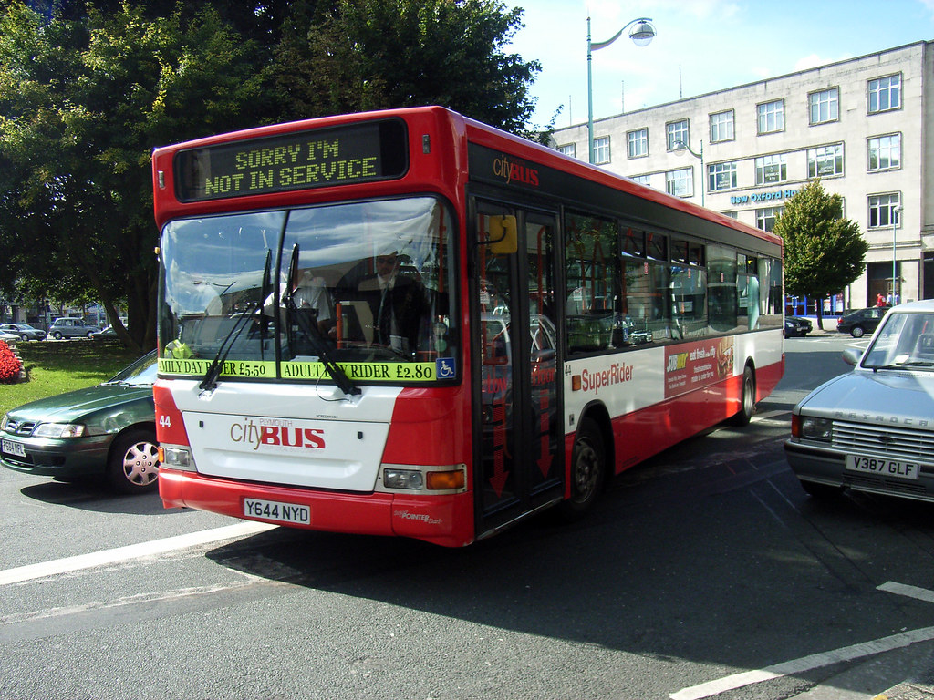 Plymouth Citybus 044 Y644NYD