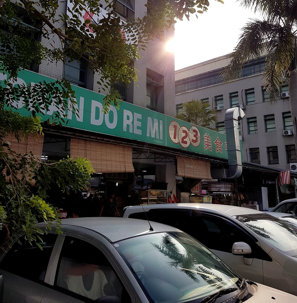 @ Do Re Mi Restaurant, Ara Damansara