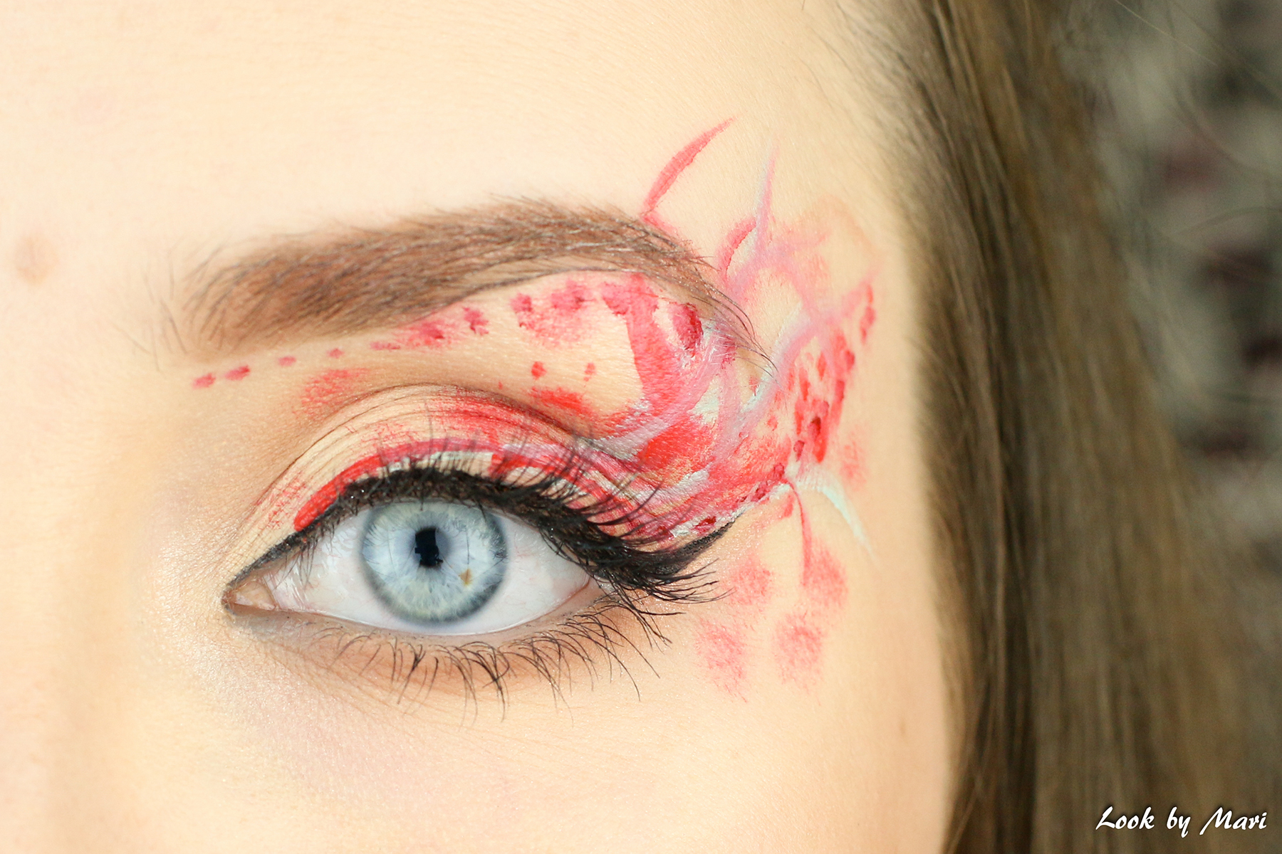 2 eye art eye makeup artistic eye makeup green red ideas tutorial look inspo emotd