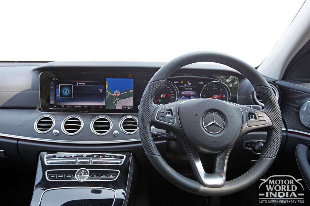 2017-Mercedes-Benz-E-Class-LWB-Interior (3)