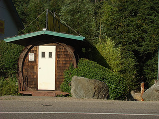 062 One log house