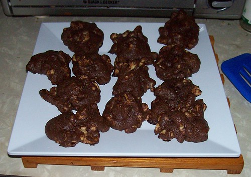 baked cookies on plate