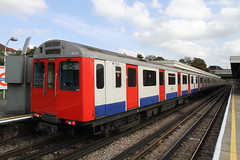 D78 7008 at Hornchurch station