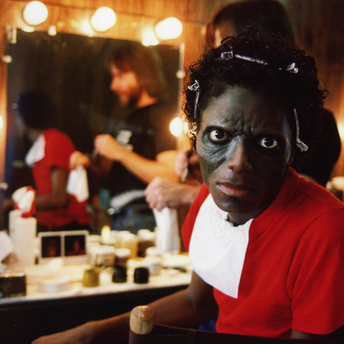 Michael Jackson transforming into a zombie during the making of thriller ‘83