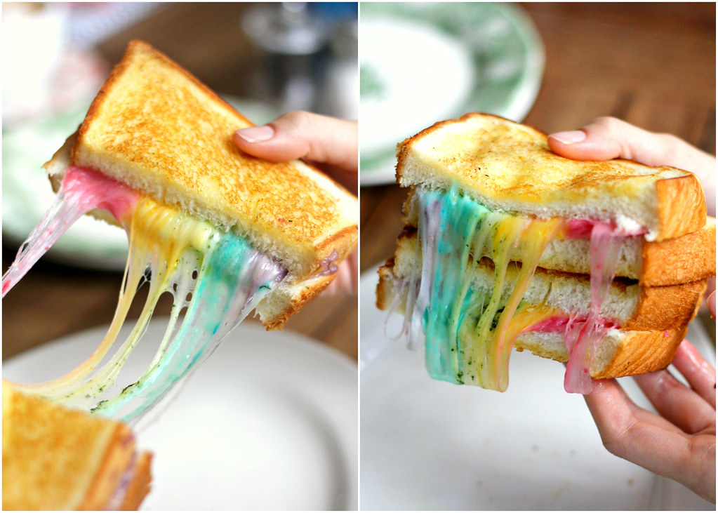 epicurious-cafe-rainbow-cheese-toastie
