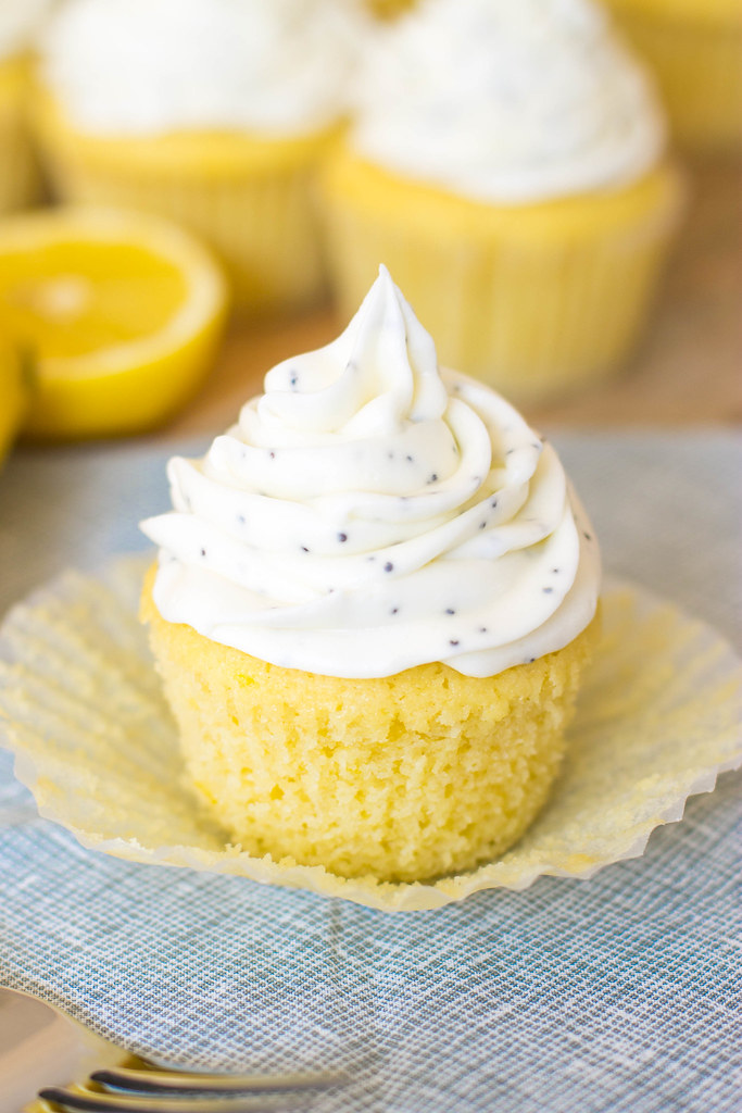 perfect filled lemon cupcakes