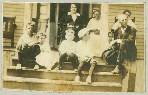 Family of Eight on the porch