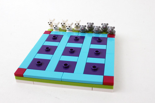 Make a LEGO Tic Tac Toe Game Board with Bricks You Have