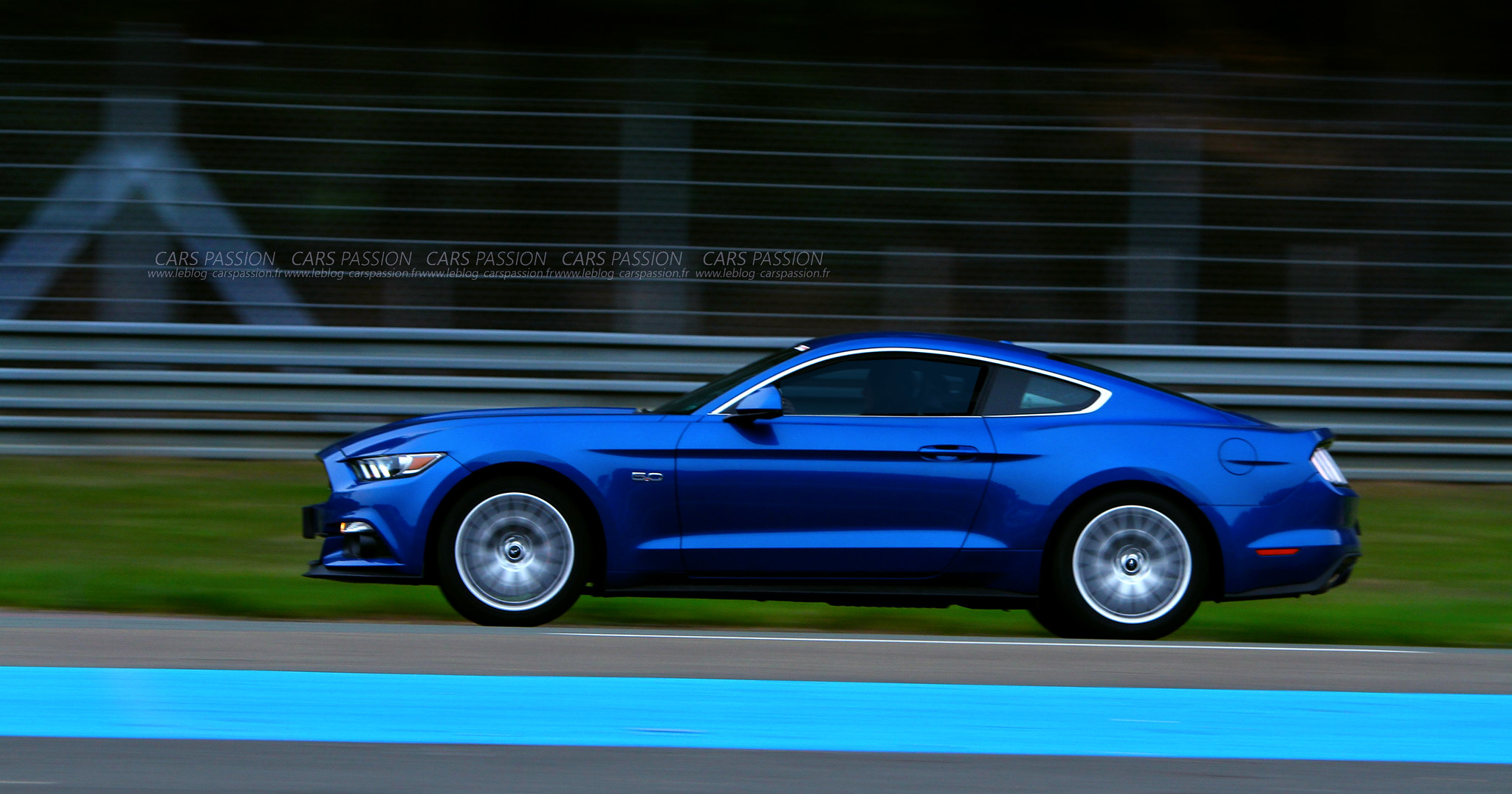 Ford-Mustang-GT-V8-Bleue-2017 (1)