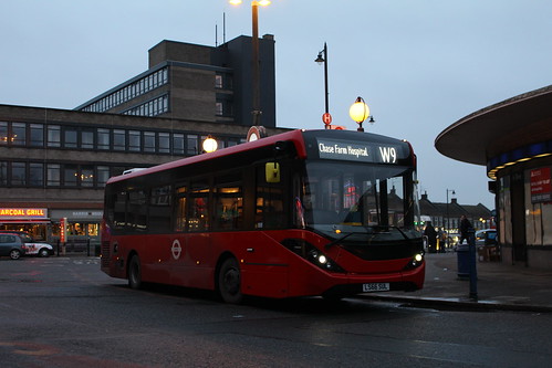 Sullivan Buses AE23 on Route W9, Southgate Station