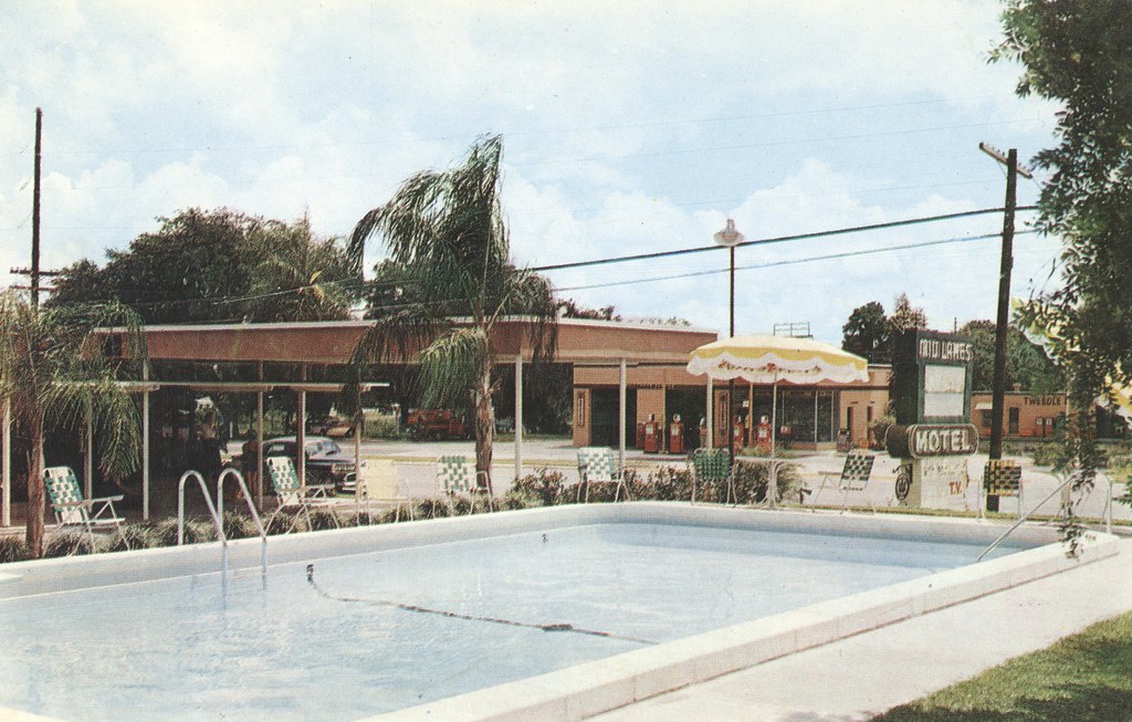 Mid-Lakes Motel - Leesburg, Florida