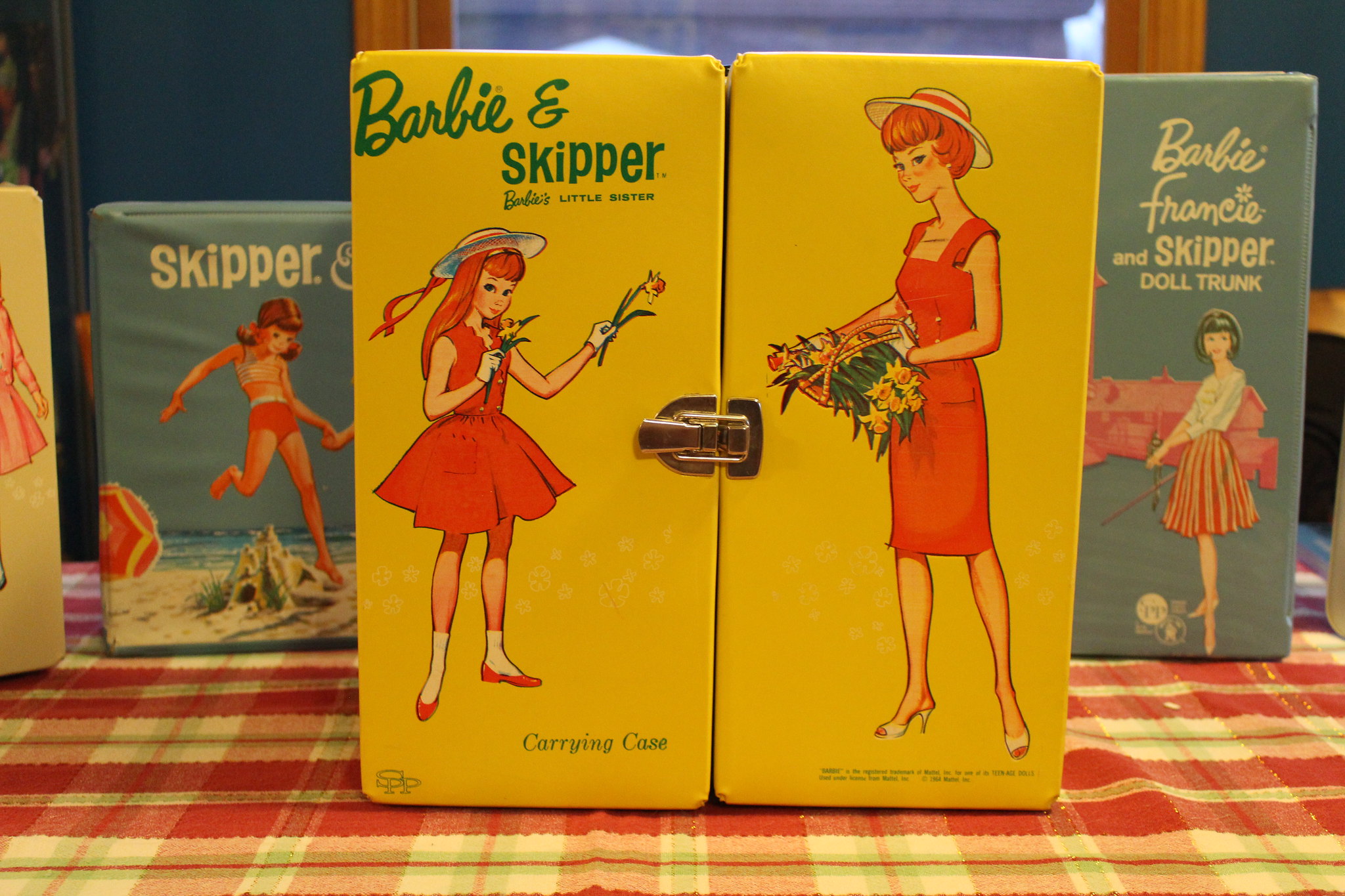 Skipper and Barbie Red Sensation Case