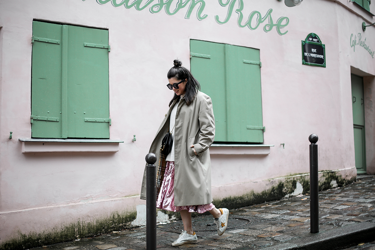 pink-sequin-skirt-hm-golden-goose-sneakers-vintage-burberry-trench-streetstyle10