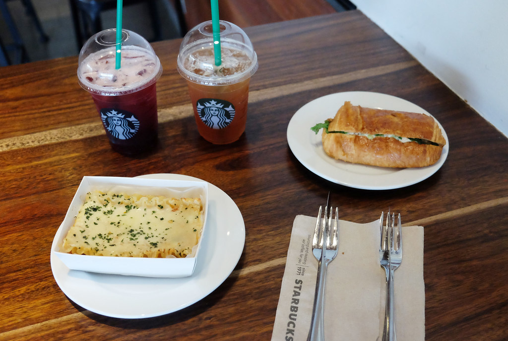 Patty Villegas - The Lifestyle Wanderer - Starbucks Lunch Choices - 1