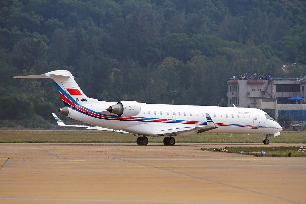 B-4061 China - Air Force  Bombardier Challenger 870 (CRJ-700/CL-600-2C10)