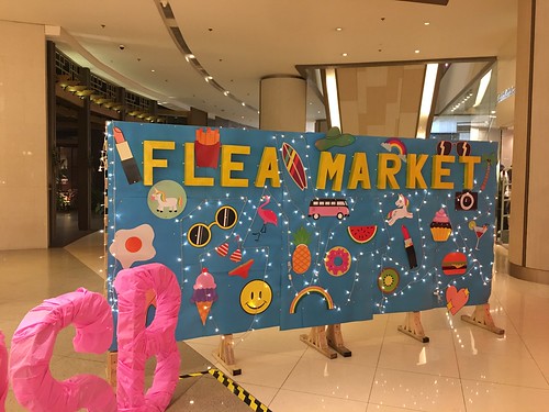 Flea Market in Shangrila Mall, Mandaluyong