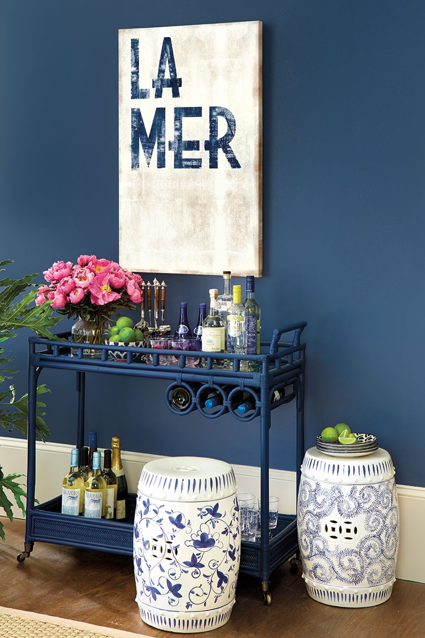 Navy Blue Walls | How to decorate a bar cart | Chinoiserie Tables | Ways to Get Your Home Ready for Spring