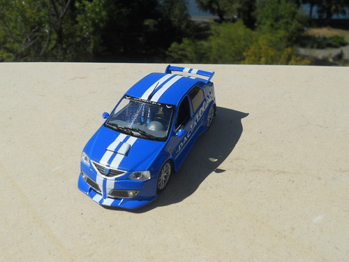 Dacia Logan Tuning Bleu (2005) - Eligor7