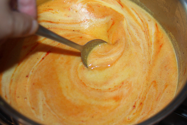 Salmon a la hoja de bananero con salsa de maracuya (18)