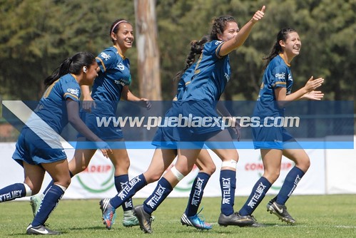 MVF_0434 SEMIFINAL Campeonato Universitario Telmex (CUT) | ITESM campus Monterrey vs Universidad Nacional Autónoma de México | Futbol Femenil Fotografías Manuel Vela para Mv Fotografía Profesional / Edición y retoque www.pueblaexpres.com